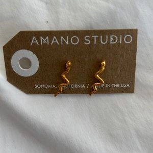 Gold serpent snake studs - new